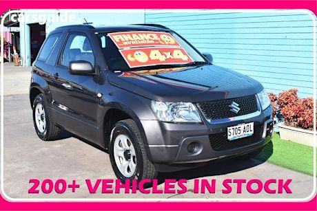 Grey 2012 Suzuki Grand Vitara Wagon (4X4)