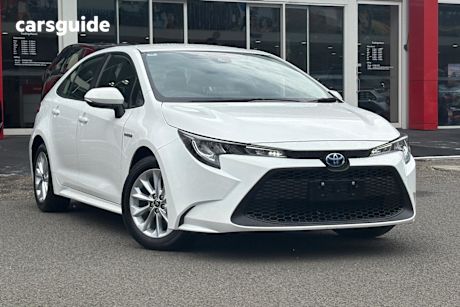 White 2022 Toyota Corolla Sedan Ascent Sport Hybrid