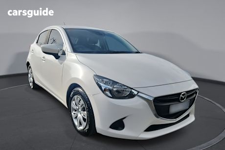 White 2018 Mazda 2 Hatchback Neo
