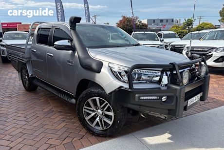 Silver 2020 Toyota Hilux Double Cab Pick Up Sr5 (4X4)