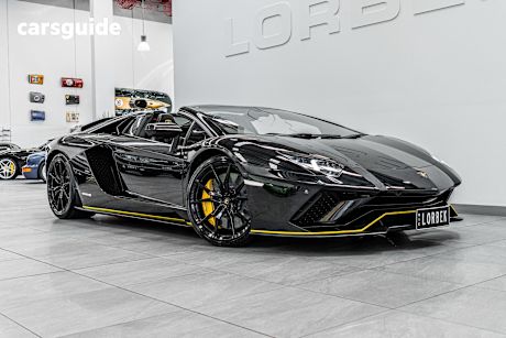 Black 2018 Lamborghini Aventador Roadster S
