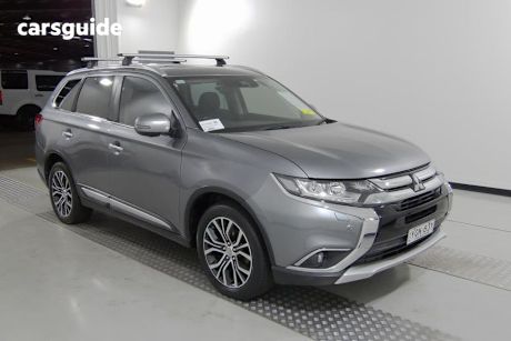 Grey 2016 Mitsubishi Outlander Wagon Exceed (4X4)