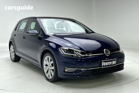 Blue 2017 Volkswagen Golf Hatchback 110 Tdi Highline