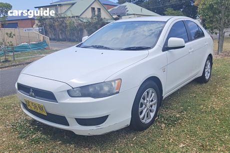 White 2010 Mitsubishi Lancer Hatchback Sx Sportback