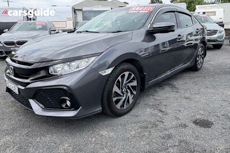 Grey 2017 Honda Civic Hatchback Vti-S