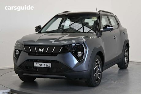 Black 2025 Mahindra Xuv 3Xo Wagon Ax7L