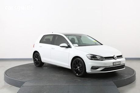 White 2019 Volkswagen Golf Hatchback 110 Tsi Highline