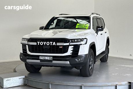 White 2025 Toyota Landcruiser Wagon Lc300 Gr-S (4X4)