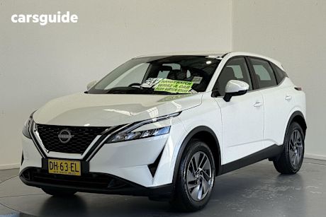 White 2023 Nissan Qashqai Wagon St