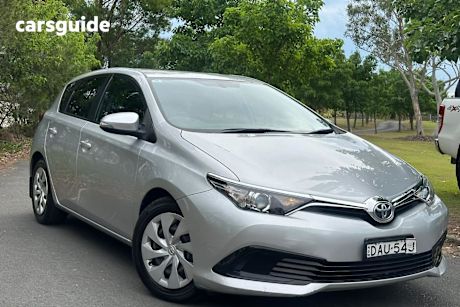 Silver 2015 Toyota Corolla Hatchback Ascent