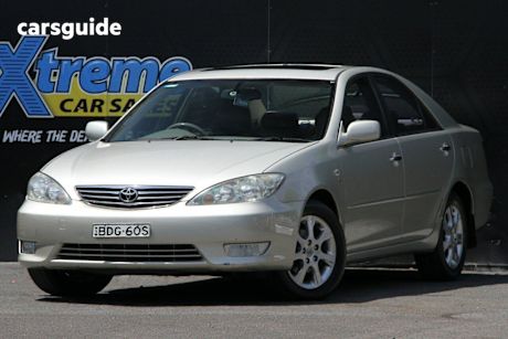 Gold 2006 Toyota Camry Sedan Grande