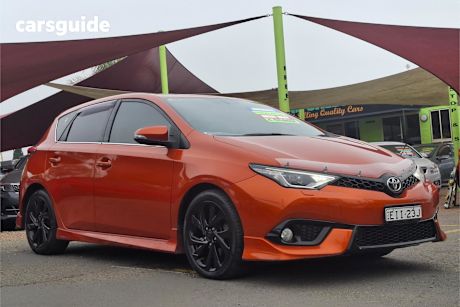 Orange 2015 Toyota Corolla Hatchback Zr