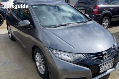 Grey 2013 Honda Civic Hatchback Vti-S