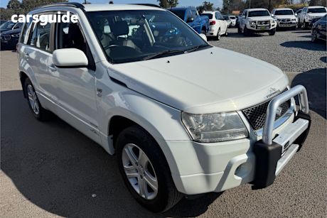 White 2007 Suzuki Grand Vitara Wagon Prestige (4X4)