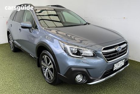 Grey 2018 Subaru Outback Wagon 2.5I Premium