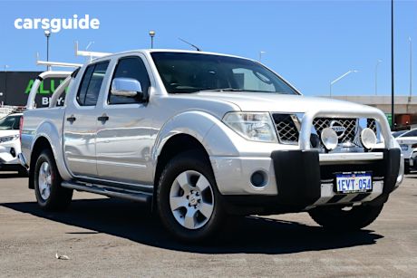 Silver 2008 Nissan Navara Dual Cab Pick-up St-X (4X4)