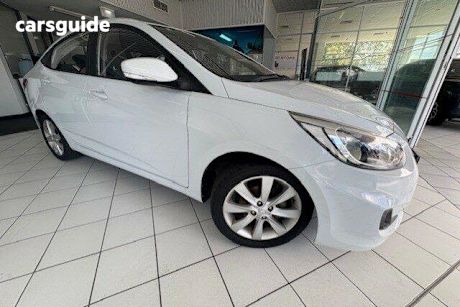 White 2018 Hyundai Accent Sedan Sport