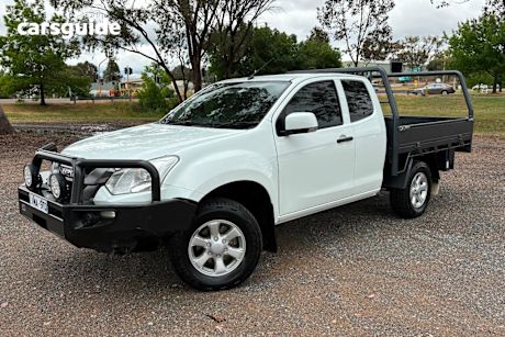 White 2018 Isuzu D-MAX Crew Cab Chassis Sx (4X4)