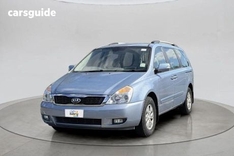 Blue 2014 Kia Grand Carnival Wagon Si
