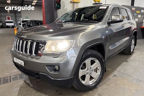 Grey 2011 Jeep Grand Cherokee Wagon Laredo (4X4)