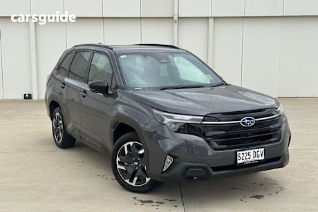 Grey 2025 Subaru Forester Wagon 2.5I Touring (Awd)