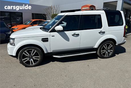 White 2015 Land Rover Discovery 4 Wagon 3.0 Scv6 Se