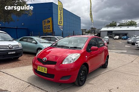 Red 2011 Toyota Yaris Hatchback Yr