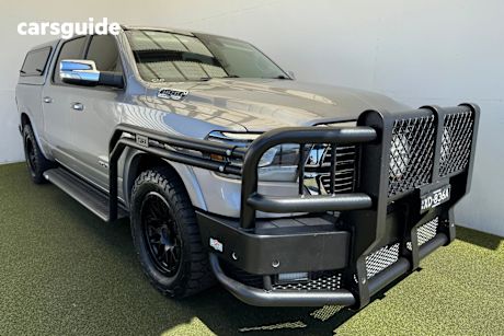 Silver 2022 Ram 1500 Crew Cab Utility Laramie (Hybrid)