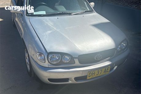 Silver 2001 Toyota Corolla Liftback Ascent Seca