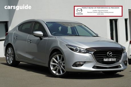 Silver 2016 Mazda 3 Sedan Sp25