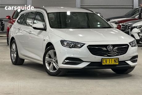 White 2019 Holden Commodore Sportswagon Lt