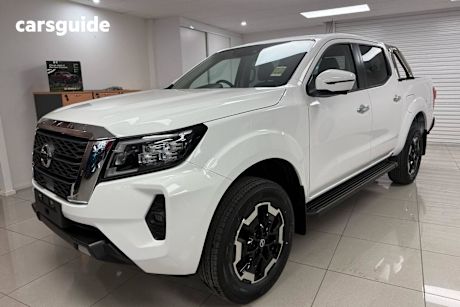 White 2024 Nissan Navara Dual Cab Pick-up St-X (4X4) Cloth/No Sunroof