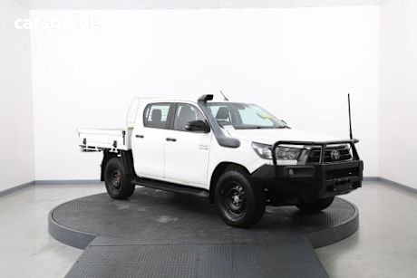 2021 Toyota Hilux Double Cab Chassis Sr (4X4)