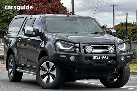 Grey 2022 Isuzu D-MAX Crew Cab Utility Ls-U (4X4)