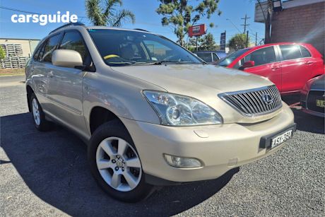 Gold 2005 Lexus RX330 Wagon Sports