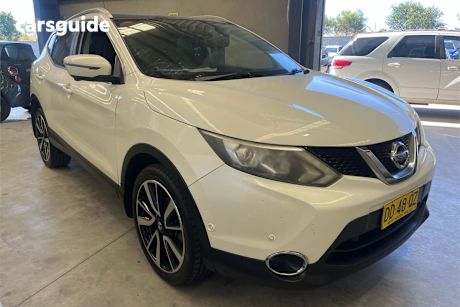 White 2015 Nissan Qashqai Wagon Ti (4X2)