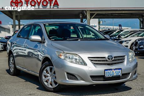 Silver 2010 Toyota Corolla Sedan Ascent