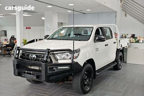 White 2021 Toyota Hilux Double Cab Chassis Sr (4X4)