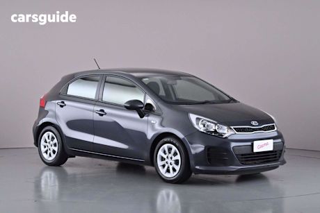 Grey 2015 Kia RIO Hatchback S