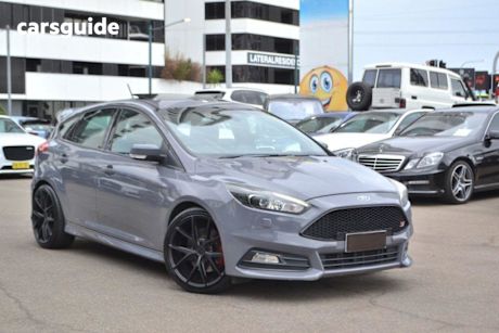 Other 2017 Ford Focus Hatchback St2