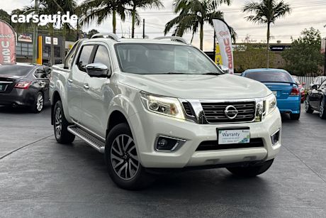 White 2018 Nissan Navara Dual Cab Pick-up St-X (4X2)