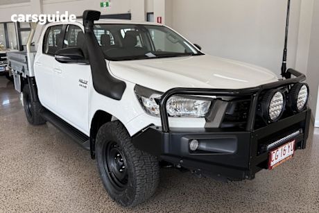 White 2023 Toyota Hilux Double Cab Chassis Sr (4X4)