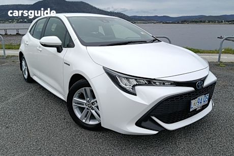 White 2020 Toyota Corolla Hatchback Ascent Sport (Hybrid)