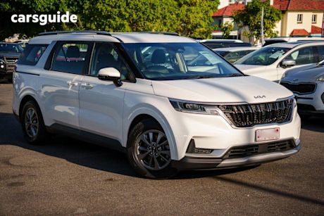 White 2022 Kia Carnival Wagon S