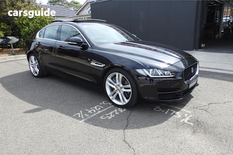 Black 2018 Jaguar XE Sedan 30T (221Kw) Prestige