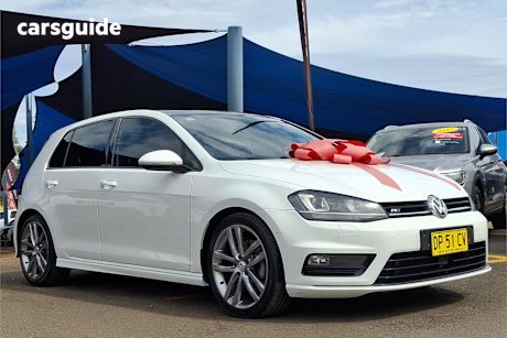 White 2016 Volkswagen Golf Hatchback 110 Tsi Highline