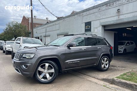 Grey 2015 Jeep Grand Cherokee Wagon Overland (4X4)