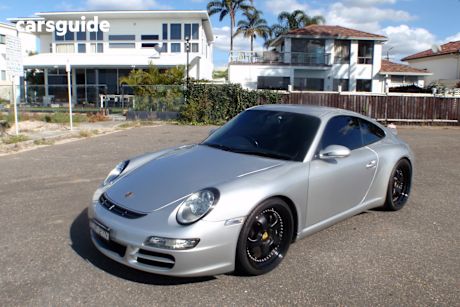 Silver 2005 Porsche 911 Coupe Carrera
