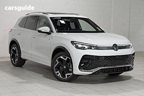 White 2025 Volkswagen Tiguan Wagon 150Tsi R-Line