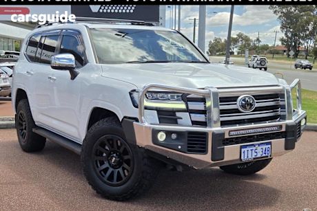 White 2022 Toyota Landcruiser Wagon Lc300 Sahara Zx (4X4)